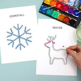Punktmalerei Winter - Eiskristall und Rentier mit Wattestäbchen bedrucken
