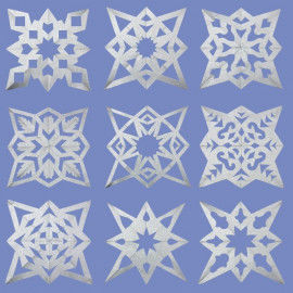 Silbersterne als Weihnachtsbaumschmuck